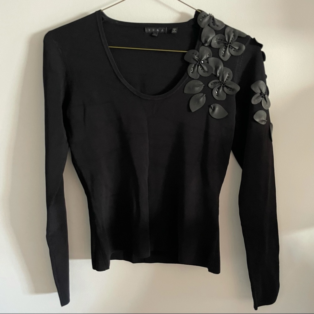 Yuka long sleeve top with flowers